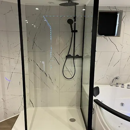 Apartmán Capsule Manga - Jacuzzi - Billard - Nintendo Switch - Netflix Valenciennes